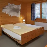 Chaes Gruebi Apt-s By Interhome Διαμέρισμα